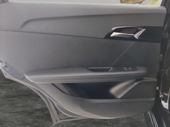 MG Mg4 51kWh SE (170 ps) - ALCANTARA - BLUETOOTH - COMFORT ACCESS