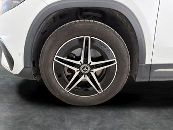 Mercedes-Benz EQA EQA 250 66.5kWh AMG Line (190 ps) - COMFORT PACK - PADDLE SHIFT