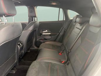 Mercedes-Benz EQA EQA 250 66.5kWh AMG Line (190 ps) - COMFORT PACK - PADDLE SHIFT