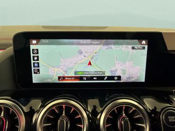 Mercedes-Benz EQA EQA 250 66.5kWh AMG Line (190 ps) - COMFORT PACK - PADDLE SHIFT