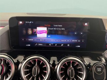 Mercedes-Benz EQA EQA 250 66.5kWh AMG Line (190 ps) - COMFORT PACK - PADDLE SHIFT