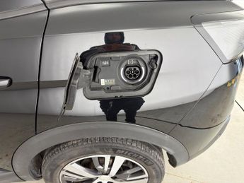Peugeot 3008 1.6 13.2kWh Allure Premium + Plug-in e-EAT (225 ps) - BLUETOOTH 