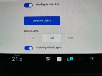 Tesla Model Y SUV RWD (346 ps) - HEATED STEERING - WIFI - BLIND SPOT ASSIST