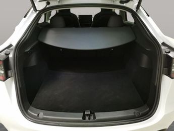 Tesla Model Y SUV RWD (346 ps) - HEATED STEERING - WIFI - BLIND SPOT ASSIST