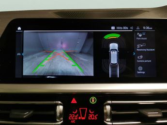 BMW 3 Series 2.0 330e 12kWh M Sport Touring Plug-in xDrive (292 ps) - INTERIO