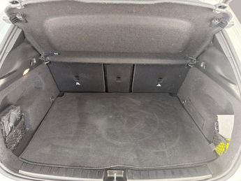 Mercedes-Benz EQA EQA 250 66.5kWh AMG Line (190 ps) - COMFORT PACK - PADDLE SHIFT