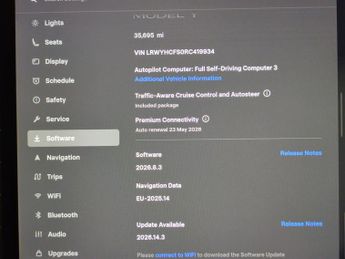 Tesla Model Y SUV RWD (346 ps) - HEATED LEATHER - HEATED STEERING - WIFI