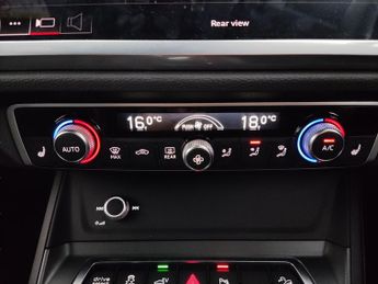 Audi Q3 1.4 TFSIe 45 S line Sportback Plug-in S Tronic 13kWh (245 ps) - 