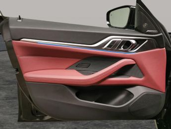 BMW i4 40 83.9kWh M Sport Gran Coupe eDrive (340 ps) - LEATHER - PARK A
