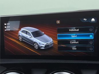 Mercedes-Benz A Class 2.0 A200d AMG Line (Executive) 8G-DCT (150 ps) - ACTIVE LANE ASS