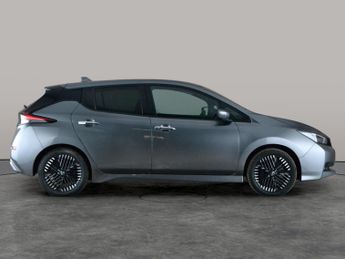 Nissan Leaf 39kWh Tekna (150 ps) - LED - NAV - LANE DEPARTURE