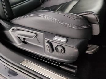 Volkswagen Passat 2.0 TDI EVO R-Line DSG (150 ps) - LED - HEATED LEATHER - COMFORT