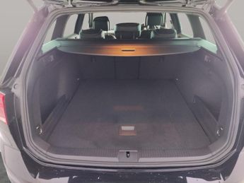 Volkswagen Passat 2.0 TDI EVO R-Line DSG (150 ps) - LED - HEATED LEATHER - COMFORT