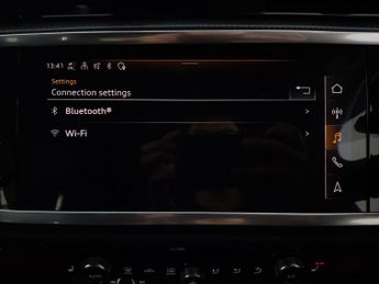 Audi Q3 1.4 TFSIe 45 S line Sportback Plug-in S Tronic 13kWh (245 ps) - 