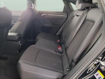 Audi Q3 1.4 TFSIe 45 S line Sportback Plug-in S Tronic 13kWh (245 ps) - 