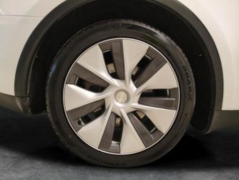 Tesla Model Y SUV RWD (346 ps) - HEATED LEATHER - HEATED STEERING - WIFI