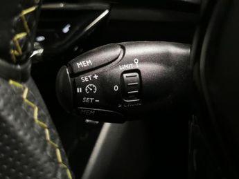 Peugeot E-2008 50kWh GT (7kW Charger) (136 ps) - BLIND SPOT ASSIST - LANE DEPAR