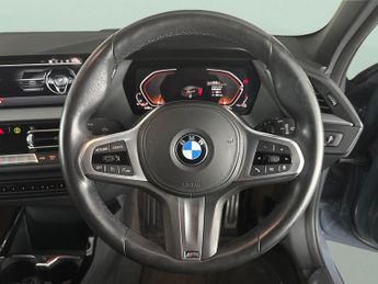 BMW 1 Series 1.5 118i M Sport (LCP) DCT (136 ps) - PERFORMANCE CONTROL - LANE