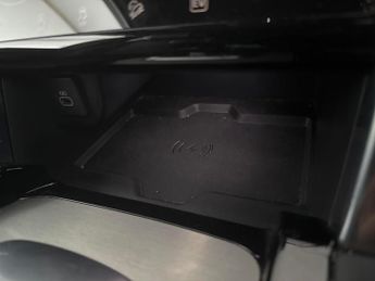 Land Rover Discovery Sport 1.5 P300e 12.2kWh Urban Edition Plug-in 4WD (309 ps) - CARPLAY