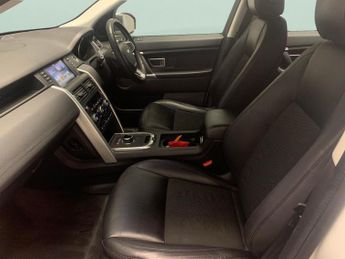 Land Rover Discovery Sport 2.0 TD4 SE Tech 4WD (180 ps) - HANDS-FREE BOOT RELEASE - BLUETOO