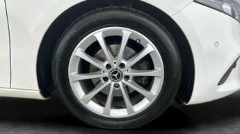 Mercedes-Benz A Class 1.5 A180d Sport (Executive) 7G-DCT (116 ps) - SELF PARK - REVERS