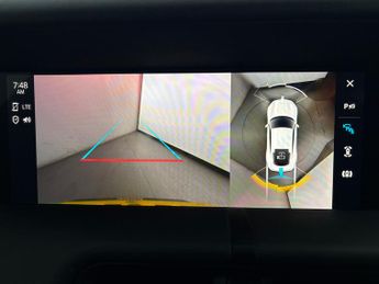 Porsche Taycan Performance Plus 93.4kWh RWD (11kW Charger) (476 ps) - PAN ROOF 