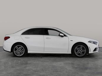 Mercedes-Benz A Class 1.3 A250e 15.6kWh AMG Line (Premium Plus 2) Plug-in 8G-DCT (218 