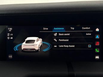 Porsche Taycan Performance Plus 93.4kWh RWD (11kW Charger) (476 ps) - PAN ROOF 