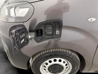 Citroen e-Spacetourer 50kWh Business Edition M MWB (7.4kW Charger) (136 ps) - CRUISE -