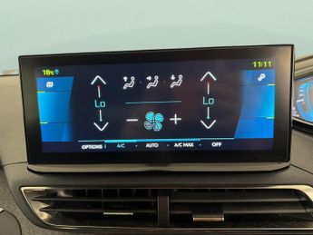 Peugeot 3008 1.6 13.2kWh Allure Premium + Plug-in e-EAT (225 ps) - BLUETOOTH 