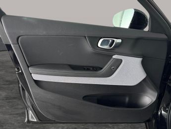 Polestar Polestar 2 Single Motor 69kWh Standard Range Fastback FWD (231 ps) - HEATED