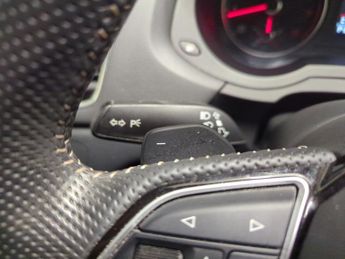 Audi Q3 1.4 TFSI CoD S line Edition S Tronic (150 ps) - DRIVING MODES - 