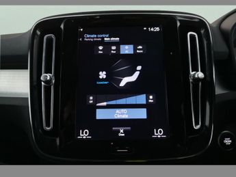 Volvo XC40 1.5h T4 Recharge 10.7kWh Core Plug-in (211 ps) - CARPLAY - PARK 