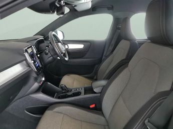 Volvo XC40 1.5h T4 Recharge 10.7kWh Core Plug-in (211 ps) - CARPLAY - PARK 