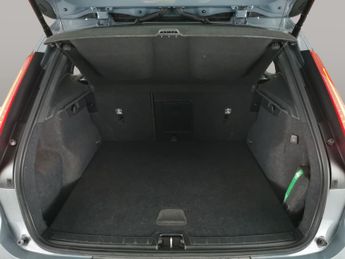 Volvo XC40 1.5h T4 Recharge 10.7kWh Core Plug-in (211 ps) - CARPLAY - PARK 