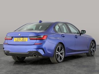 BMW 3 Series 2.0 320i M Sport xDrive (184 ps) - ACOUSTIC GLAZING