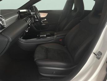 Mercedes-Benz CLA 1.3 CLA250e 15.6kWh AMG Line Night Edition (Premium Plus) Coupe 