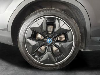 BMW iX3 80kWh Premier Edition (286 ps) - LEATHER - NAV - HEATED SEATS