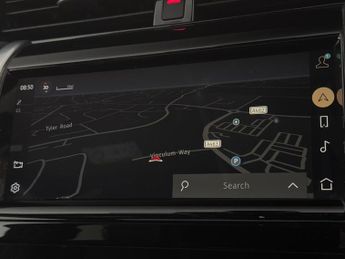 Land Rover Discovery Sport 1.5 P300e 12.2kWh Urban Edition Plug-in 4WD (309 ps) - CARPLAY