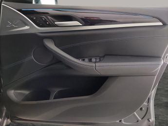 BMW iX3 80kWh M Sport (286 ps) - ACTIVE LANE ASSIST - DRIVING ASSISTANT