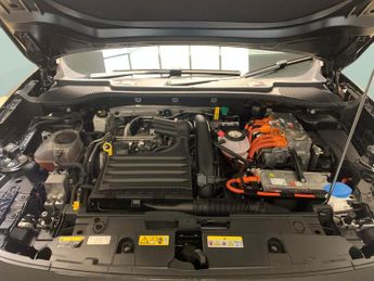 Cupra Formentor 1.4 eHybrid 12.8kWh VZ2 Plug-in DSG (245 ps) - LED - REVERSE CAM