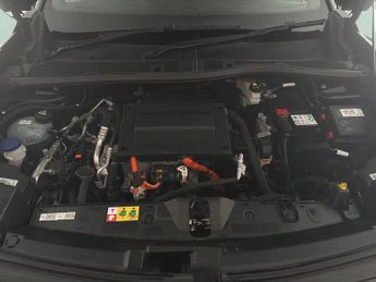 Peugeot E-2008 50kWh GT (7kW Charger) (136 ps) - LED - REVERSE CAM - NAV