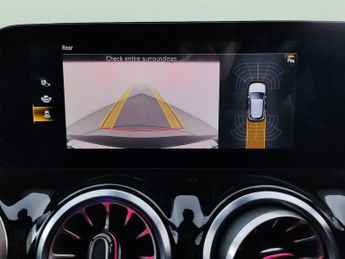 Mercedes-Benz EQA EQA 250 66.5kWh AMG Line (Premium) (190 ps) - REVERSE CAM - HEAT