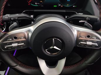 Mercedes-Benz EQA EQA 250 66.5kWh AMG Line (Premium) (190 ps) - REVERSE CAM - HEAT