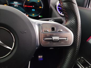 Mercedes-Benz EQA EQA 250 66.5kWh AMG Line (Premium) (190 ps) - REVERSE CAM - HEAT