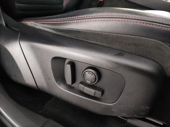 Land Rover Discovery Sport 2.0 D180 MHEV R-Dynamic SE 4WD (180 ps) - REVERSE CAM - NAV
