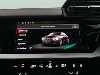 Audi A3 35 TFSI S Line S Tronic [Comfort+Sound] - B&O AUDIO - CARPLAY - 