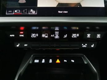 Audi A3 35 TFSI S Line S Tronic [Comfort+Sound] - B&O AUDIO - CARPLAY - 
