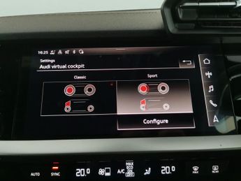 Audi A3 35 TFSI S Line S Tronic [Comfort+Sound] - B&O AUDIO - CARPLAY - 