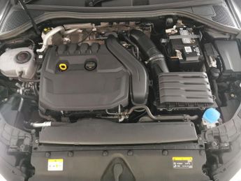 Audi A3 35 TFSI S Line S Tronic [Comfort+Sound] - B&O AUDIO - CARPLAY - 